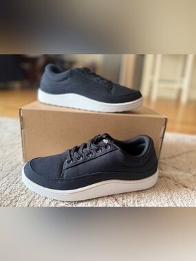 Allbirds Pacer Canvas Sneakers Black White Women’s 9 New in Box